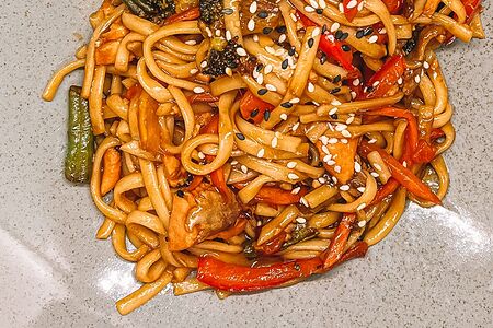 Удон с лососем терияки