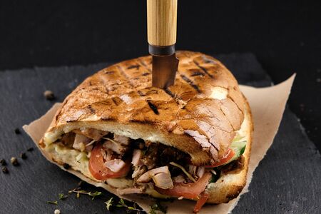 Дюнер с грибным рагу и куриным шашлыком