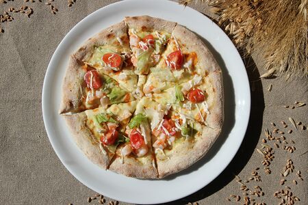 Пицца Цезарь с креветкой