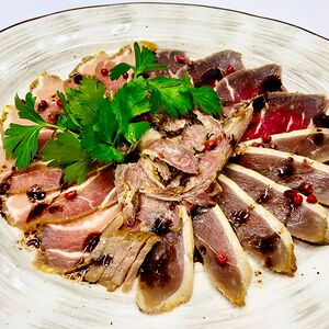 Мясо холодного копчения