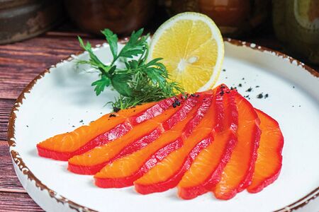 Слабосоленый лосось