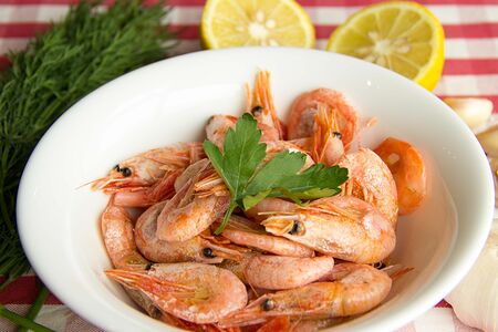 Креветки отварные