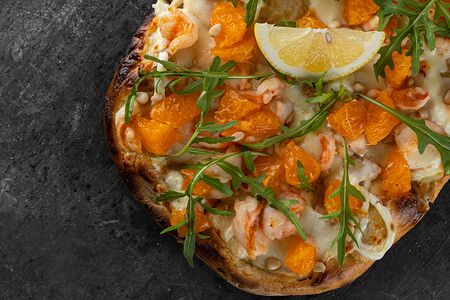 С тигровыми креветками и мандарином