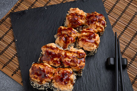 Ролл Спайси с лососем и креветкой