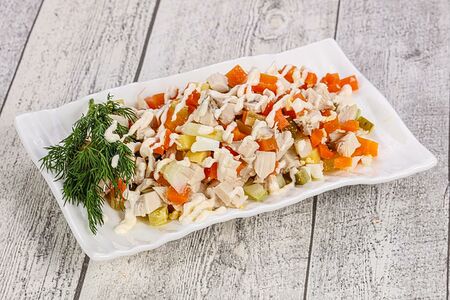Салат Оливье с курицей