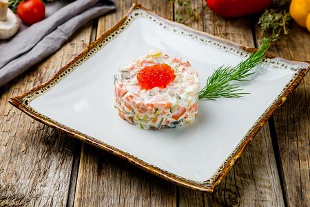 Салат Оливье с семгой