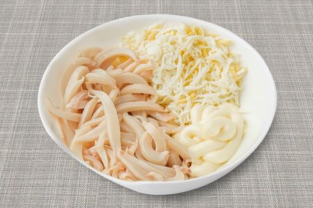 Салат Кальмар под майонезом