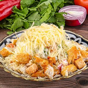 Салат Цезарь с курицей