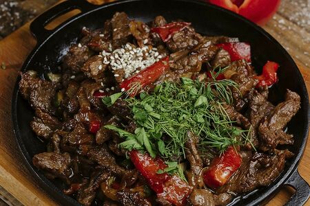 Говядина на жаровне