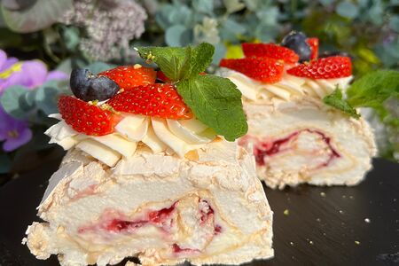 Меренговый рулет