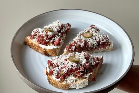 Тапас с тартаром из говядины