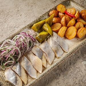 Сельдь с картофелем