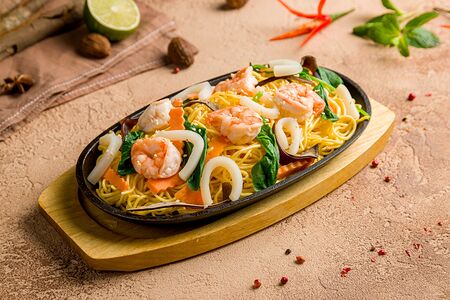 Ми Сао морепродукты