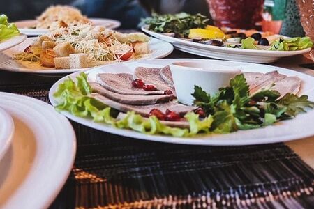 Язык с хреном