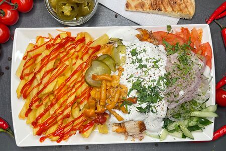 Шаверма на тарелке Легенедарная 