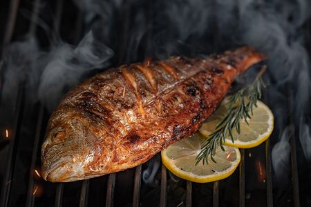 Дорадо на гриле