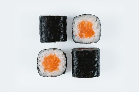 Мини-ролл c лососем