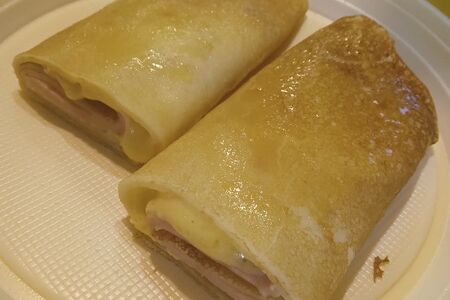 Блины с ветчиной и сыром