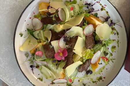 Салат с говядиной