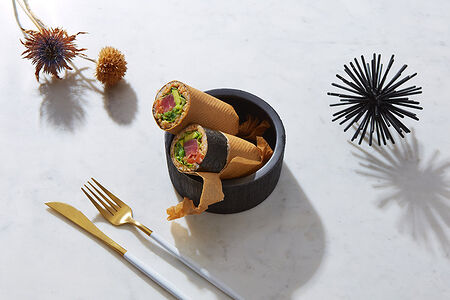 Суширрито с лососем и тунцом