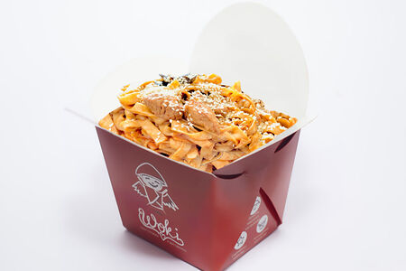 Удон со свининой в соусе Хойсин