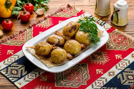 Картофель с курдюком на мангале