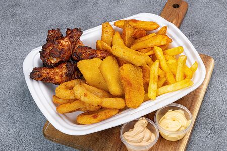 Тарелка закусок