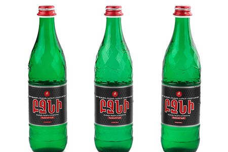 Минеральная вода Бжни