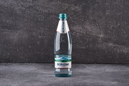 Минеральная вода Боржоми с газом
