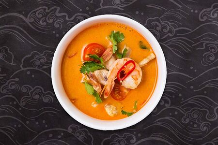 Том ям с креветкой