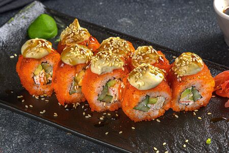 Ролл запеченный Краб