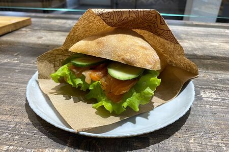 Чиабатта с форелью