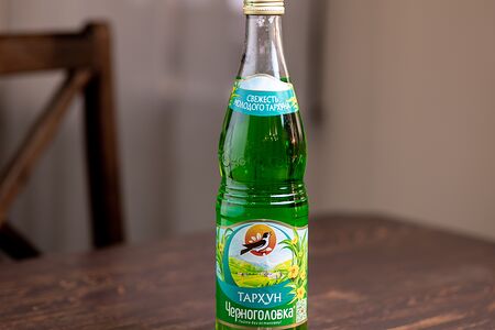 Напиток газированный Черноголовка Тархун