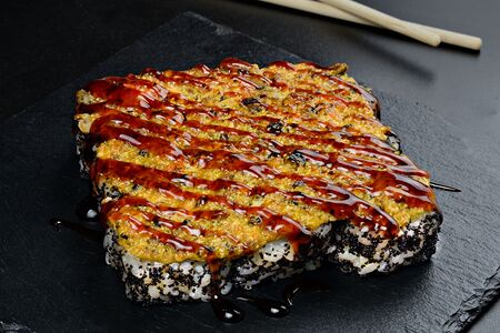 Ролл Запеченная мидия