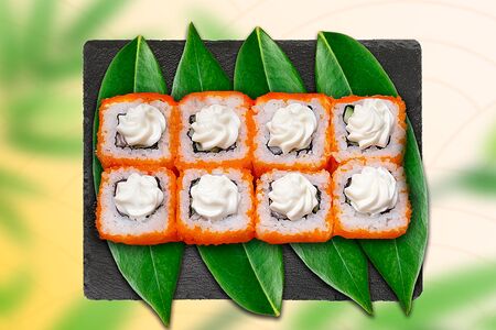 Ролл Калифорния с крабом