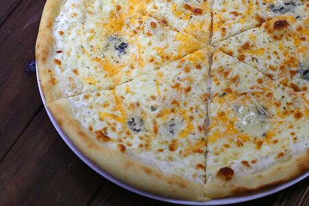 Пицца Четыре сыра