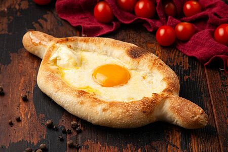 Хачапури по-аджарски