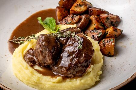 Томные щёчки