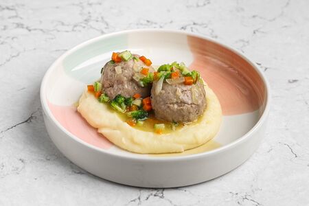 Мини-митболы из индейки с картофельным пюре