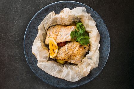 Судак в пергаменте