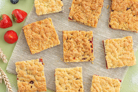 Полоска с клубникой