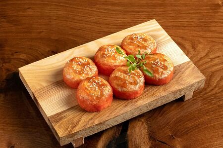 Ролл Запеченная Калифорния масаго