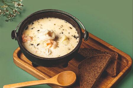 Сливочная уха с морепродуктами