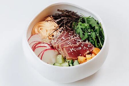 Поке с тунцом острый