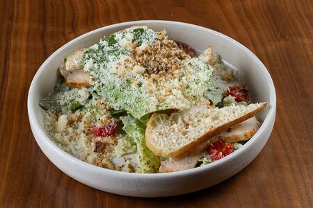 Цыпленок с вялеными томатами