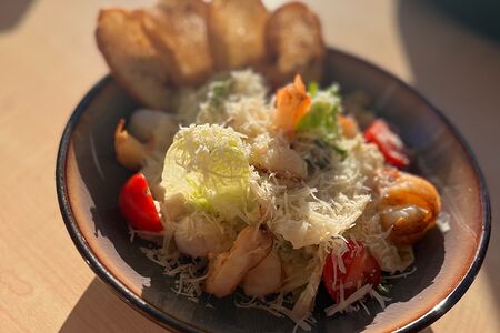 Цезарь с курицей