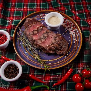 Чак-ролл стейк