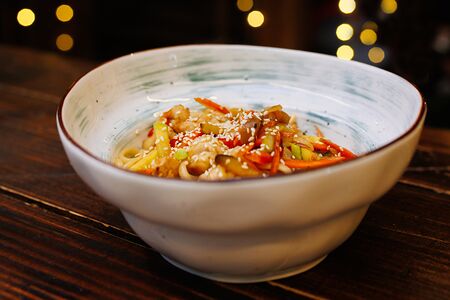 Wok с курицей