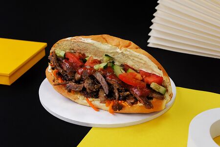 Булка с говядиной