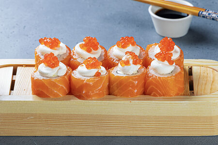 Филадельфия с лососевой икрой